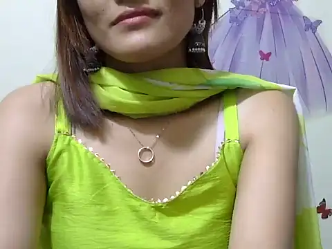 maira 33 online show from March 12, 4:33 pm