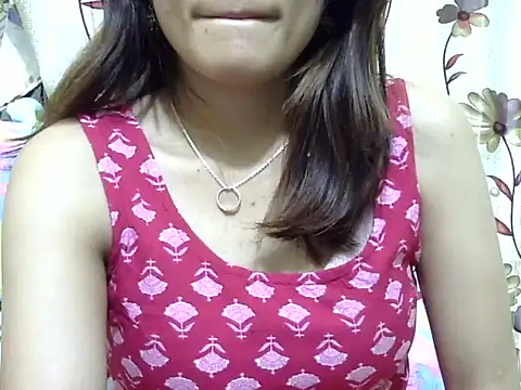 Snapshot of maira_33 chatting on January 18, 6:00 pm maira 33 online show from January 18, 6:00 pm