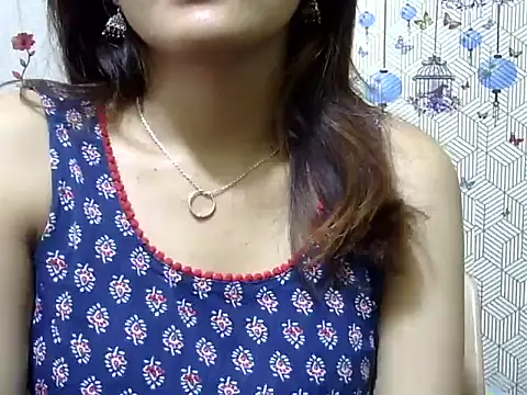 maira 33 online show from February 5, 6:09 am