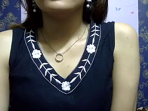 maira 33 online show from February 25, 1:17 am