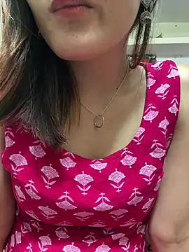 maira 33 online show from July 22, 7:38 pm