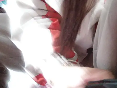 Snapshot of LunoChucki chatting on November 25, 1:39 am LunoChucki online show from November 25, 1:39 am