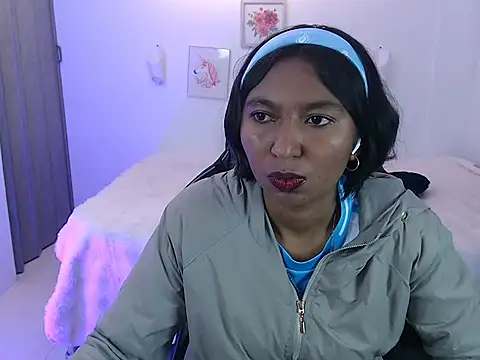 Samanta 777 online show from April 18, 8:16 am