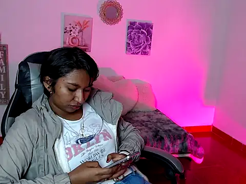 Samanta 777 online show from January 9, 8:49 pm