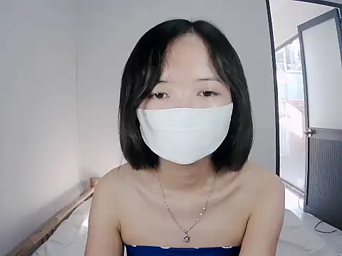 Snapshot of 10tb chatting on November 14, 8:18 am 10tb online show from November 14, 8:18 am