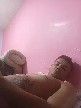 Snapshot of KindledCarbonyl chatting on December 15, 9:04 am KindledCarbonyl online show from December 15, 9:04 am