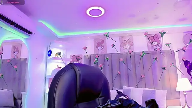 ClaudiaSophia online show from February 18, 12:01 pm