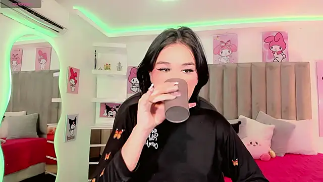 ClaudiaSophia online show from January 12, 12:01 pm