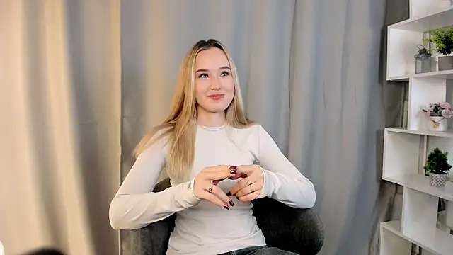 EveMcclearen online show from November 1, 7:13 am