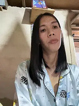 bellaUtops online show from February 22, 1:35 pm