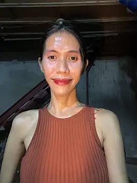 bellaUtops online show from April 18, 7:51 pm