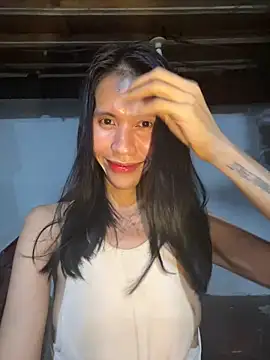 bellaUtops online show from June 16, 1:55 pm