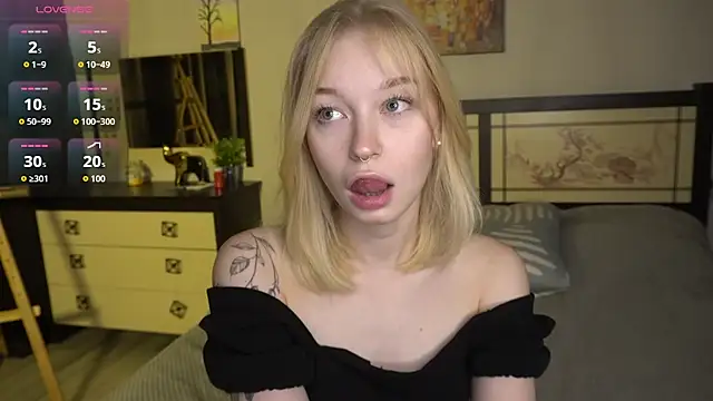 Snapshot of ShanelTunon chatting on November 9, 7:18 pm ShanelTunon online show from November 9, 7:18 pm