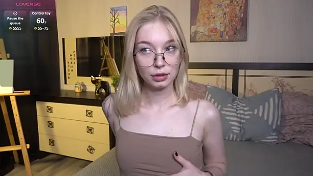 Snapshot of ShanelTunon chatting on November 5, 7:17 pm ShanelTunon online show from November 5, 7:17 pm