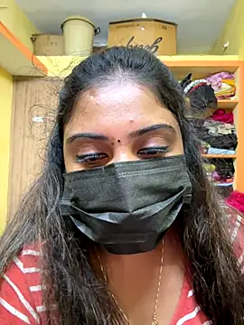 Tamil Hot Varshu online show from December 20, 6:44 pm