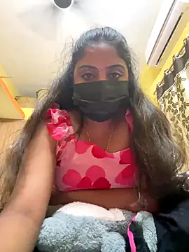 Snapshot of Tamil_Hot_Varshu chatting on December 15, 3:18 pm Tamil Hot Varshu online show from December 15, 3:18 pm