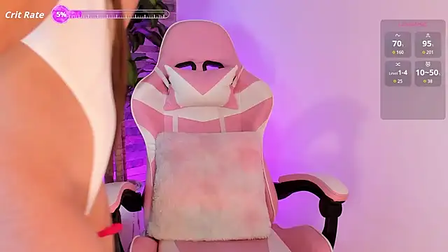 Snapshot of emily_montoya1 chatting on November 11, 12:05 am emily montoya1 online show from November 11, 12:05 am