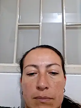 Snapshot of Lauryn_Jones chatting on June 15, 6:29 pm Lauryn Jones online show from June 15, 6:29 pm