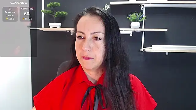 Lauryn Jones online show from May 15, 6:06 pm