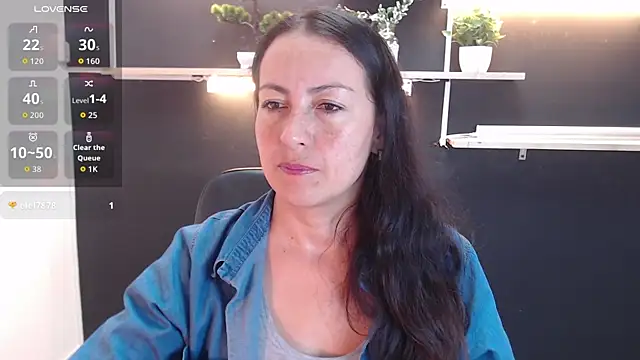 Lauryn Jones online show from May 11, 5:21 pm