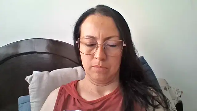 Lauryn Jones online show from March 15, 8:16 pm