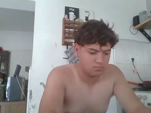 Myboy0020 online show from January 8, 5:19 pm