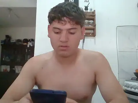 Myboy0020 online show from December 3, 4:28 pm