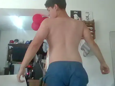 Myboy0020 online show from April 8, 3:24 pm
