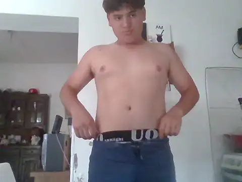 Myboy0020 online show from January 9, 6:26 pm