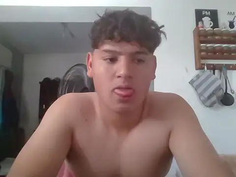 Myboy0020 online show from January 16, 5:17 pm