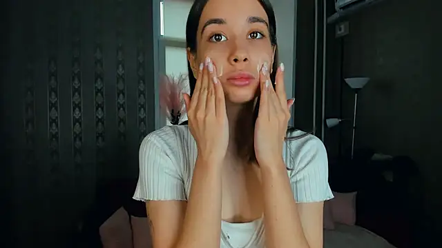 Snapshot of JacalynSchreiber chatting on December 4, 10:03 am JacalynSchreiber online show from December 4, 10:03 am