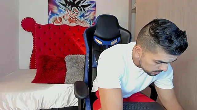 axelwinters   online show from November 20, 11:11 am