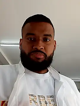 Snapshot of William1234-56 chatting on May 5, 11:57 am William1234-56 online show from May 5, 11:57 am