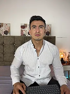 Chris Clarck online show from January 10, 8:04 pm