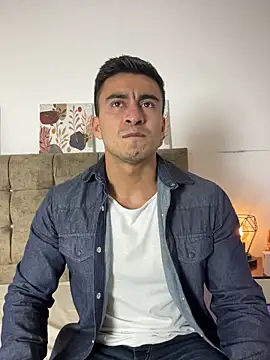 Chris Clarck online show from December 22, 8:42 pm