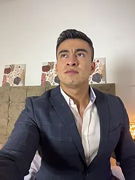 Chris Clarck online show from January 7, 8:25 pm