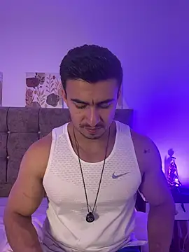 Chris Clarck online show from April 5, 7:20 pm