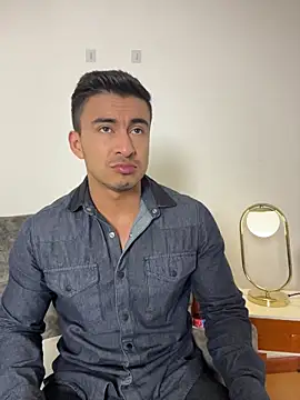 Chris Clarck online show from November 16, 8:02 pm