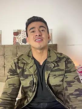 Chris Clarck online show from January 5, 8:45 pm