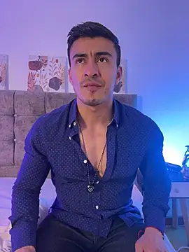 Chris Clarck online show from April 18, 7:18 pm