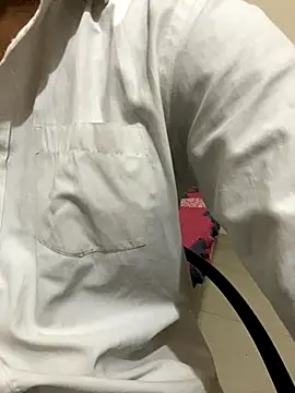 Snapshot of helicoptershow chatting on October 31, 7:54 pm helicoptershow online show from October 31, 7:54 pm