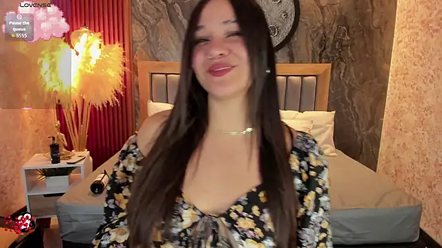 Snapshot of Valery_Shadey chatting on November 26, 8:09 pm Valery Shadey online show from November 26, 8:09 pm