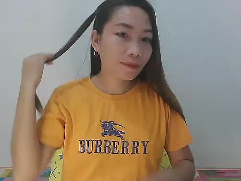 Wild hot Lyn online show from November 23, 4:28 pm