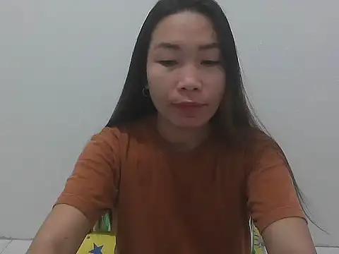 Wild hot Lyn online show from November 8, 7:17 pm