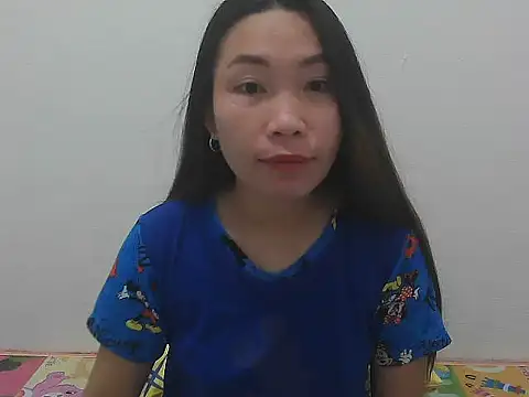 Wild hot Lyn online show from November 7, 7:07 pm