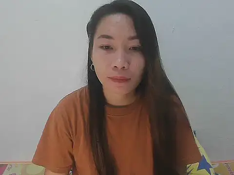 Wild hot Lyn online show from November 22, 7:24 pm