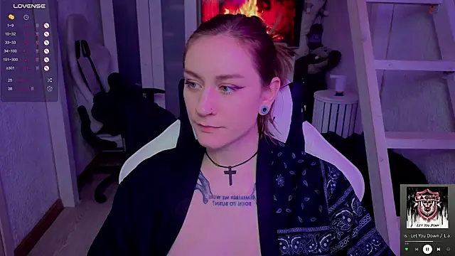 RetroMarie online show from November 8, 8:40 am