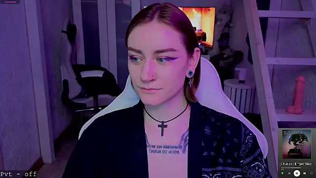 RetroMarie online show from November 13, 2:48 am