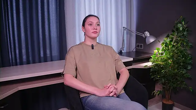 Snapshot of RubyZadroga chatting on November 5, 3:20 am RubyZadroga online show from November 5, 3:20 am