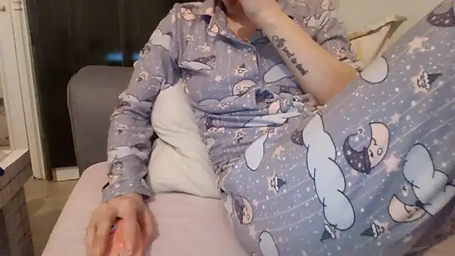 quzel online show from March 22, 9:05 pm